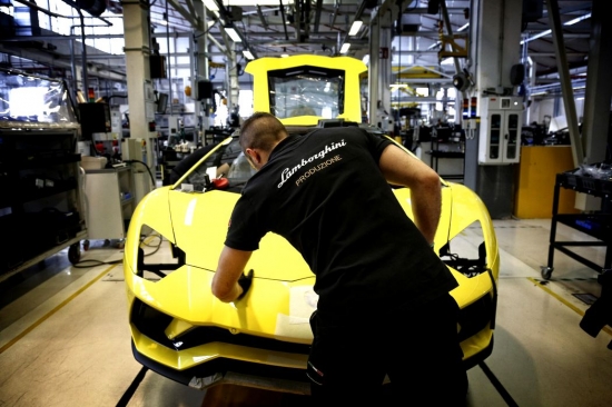 Lamborghini slēdz rūpnīcas Sant ' Agata Bolognese līdz 25 marts 2020